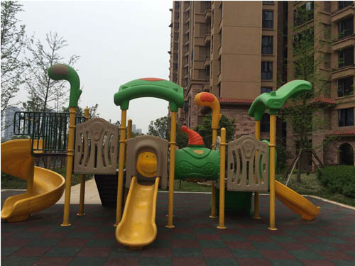 兒童游樂設施