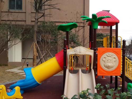 兒童游樂設(shè)施